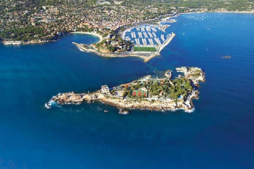 Bandol Brothers Εξωτερικό φωτογραφία